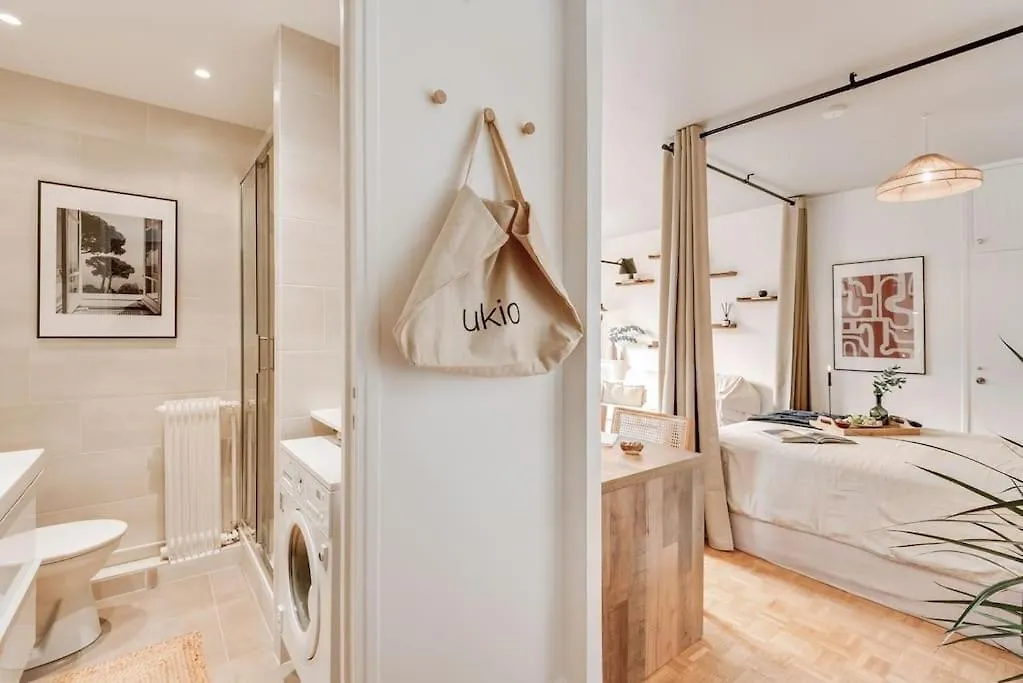 Marini - Studio A Auteuil Paris 0*,