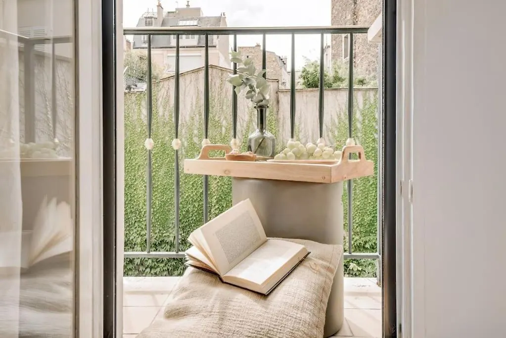 Marini - Studio A Auteuil Paris 0*,